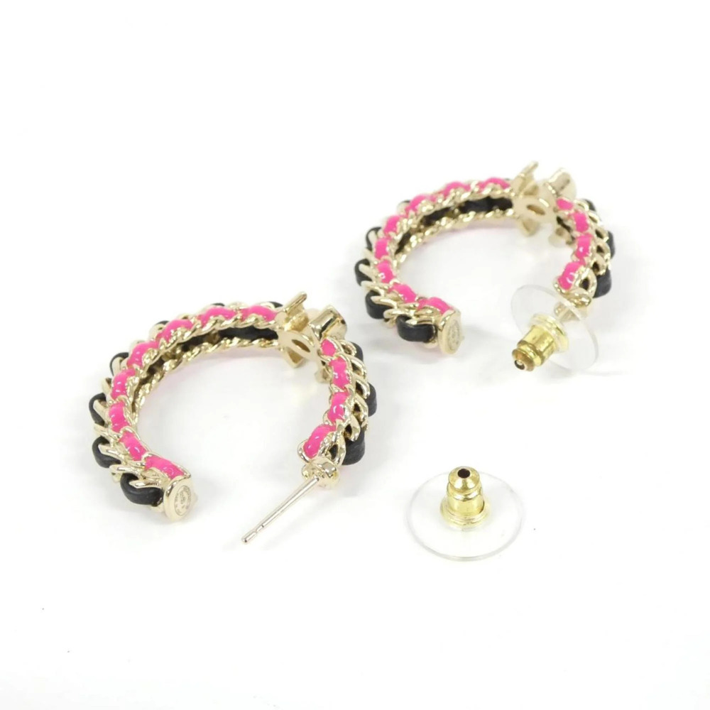 CHANEL Black Earrings - Picture 3 of 3